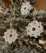 Load image into Gallery viewer, Macrame Snowflake Ornaments